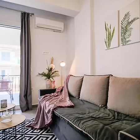 Apartamento Miriam's 2 *