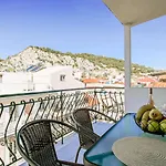 Apartament Miriam's 2